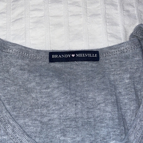 Brandy Melville cropped t-shirt - Picture 4 of 4